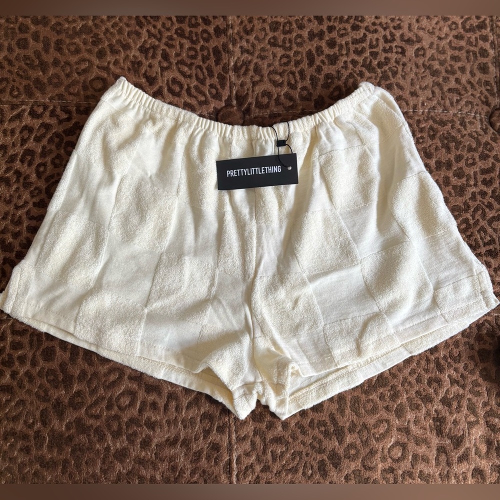 PrettyLittleThing Yellow Shorts